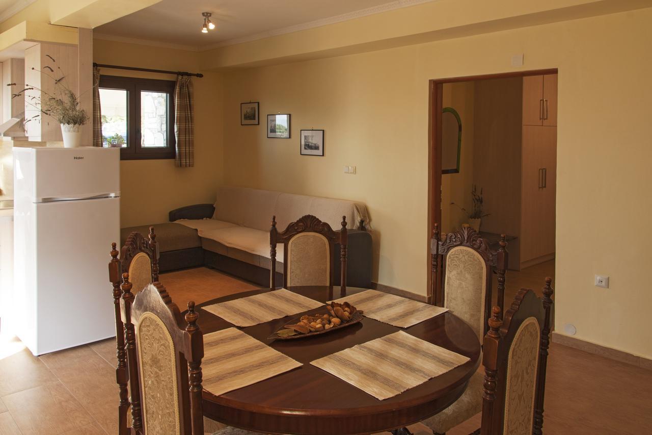 Ellinas Homes Megali Mantineia Esterno foto